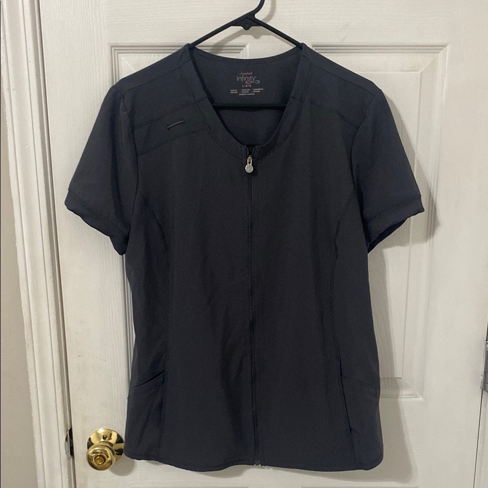 NFINITY Women's Short-Sleeve Zip-Front Top in Charcoal